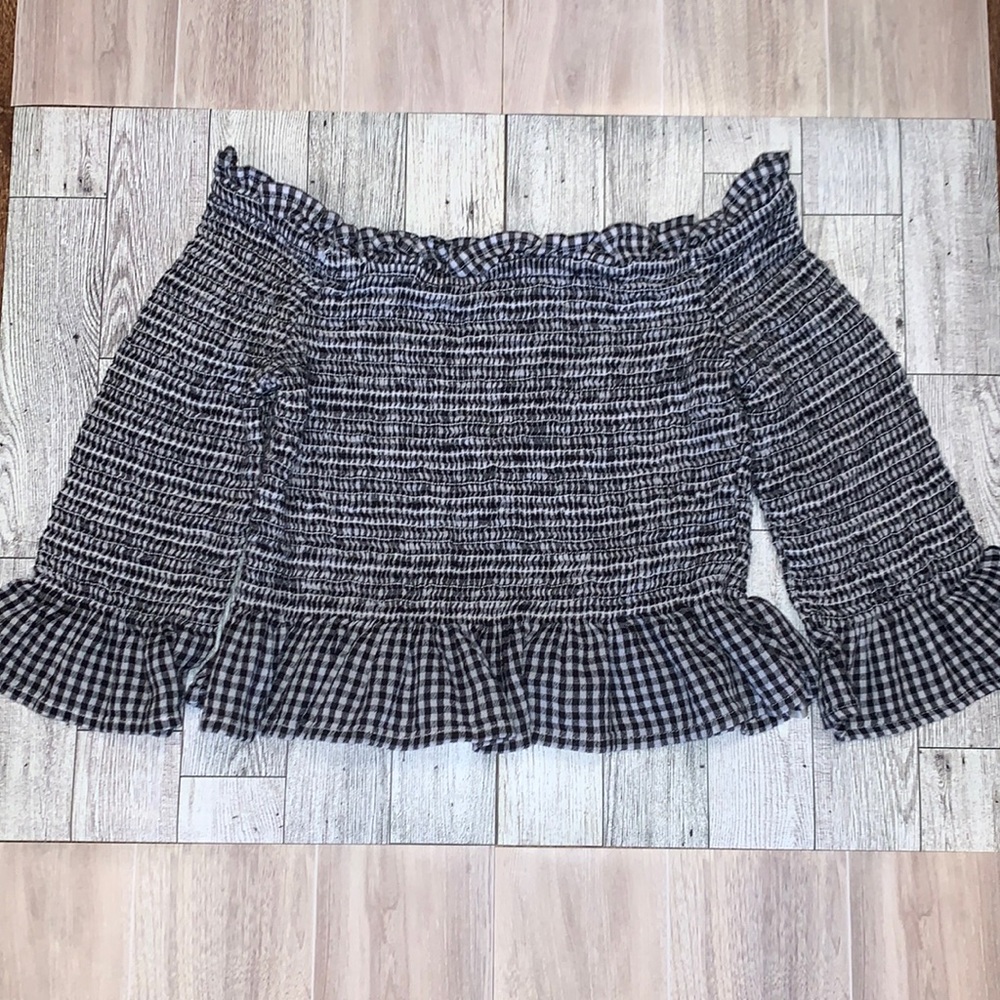 American Eagle off the shoulder crop top XS